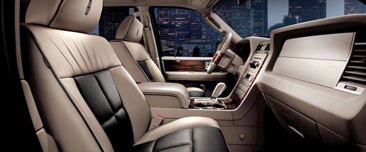 Lincoln Navigator Stretch